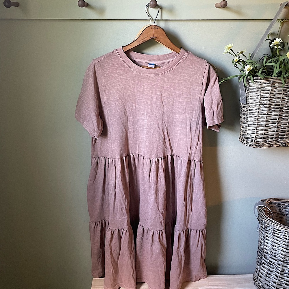 Old Navy~ casual pink dress. Perfect condition!